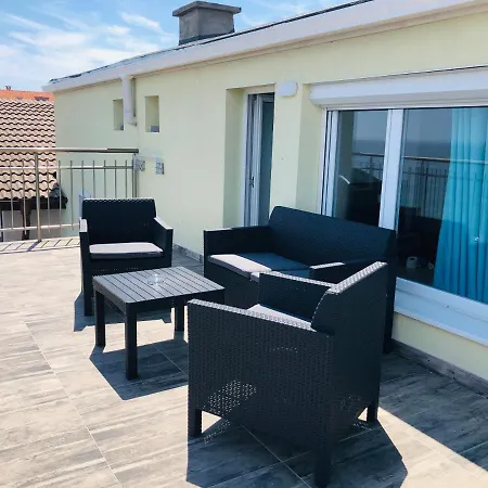 Nikola- Family Hotel 2*