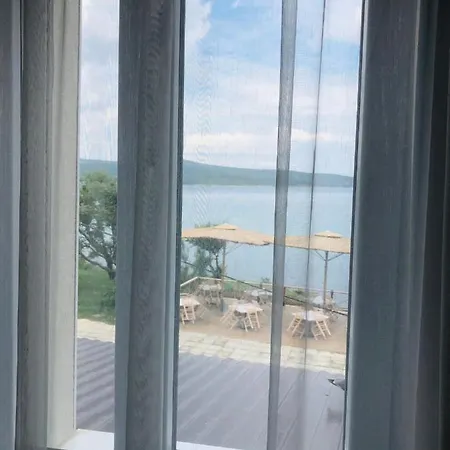 Хотел никола Приморско