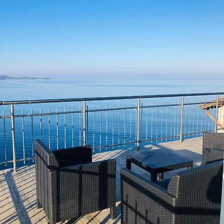 Хотел никола Приморско