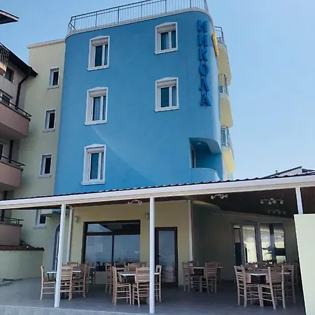 Хотел никола Приморско