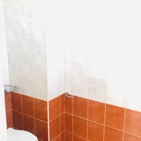 Хотел никола 2*