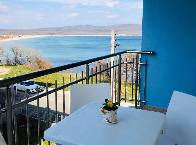 Nikola- Family 2* Primorsko