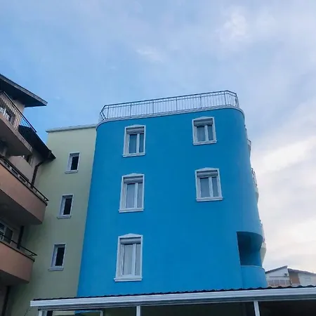 Nikola- Family Hotel