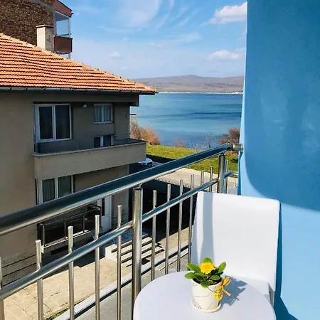 Nikola- Family Hotel