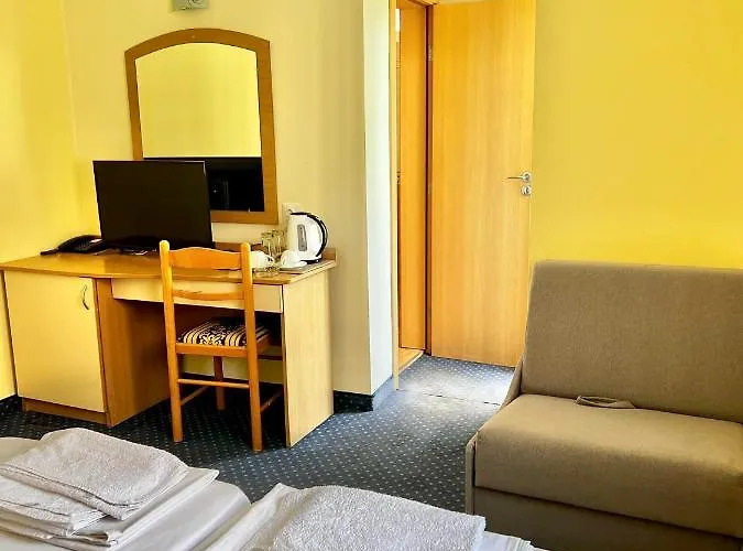 Nikola- Family Primorsko